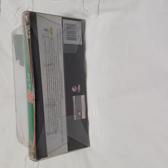 Nascar #18 2004 Bobby Labonte Interstate Batteries Chevy Pontiac Shrek 2 - Picture 8 of 14